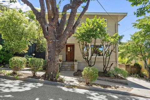 Photo of 2114 Marin Ave Ave, Berkeley, CA 94707 (MLS # 41132323)
