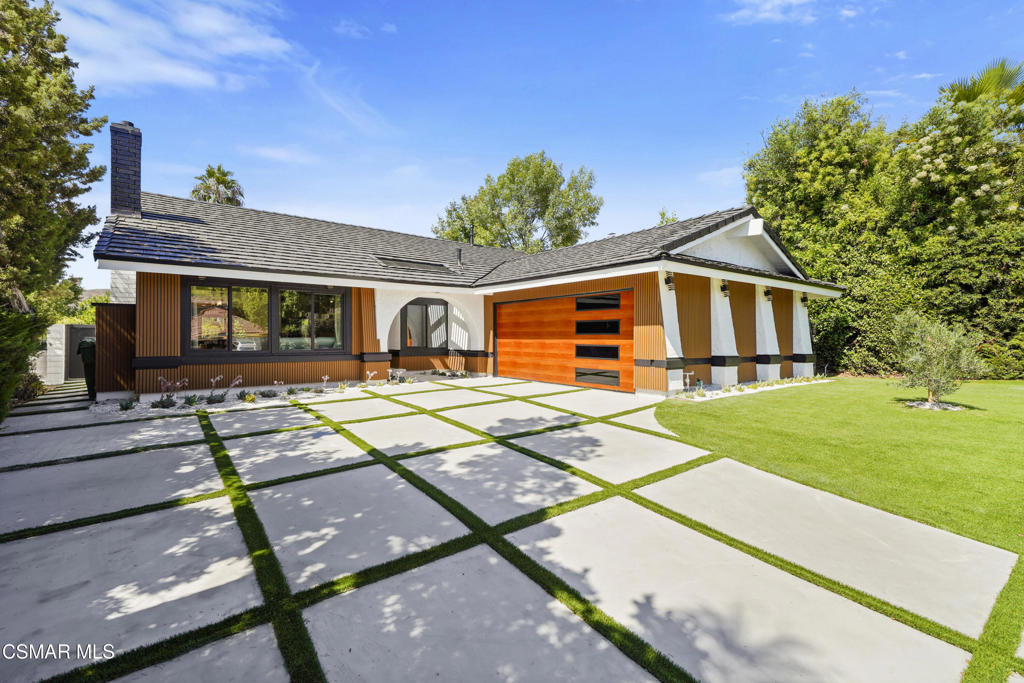 Welcome to this beautifully renovated single-story gem in the sought-after Fountainwood neighborhood of Agoura. Featuring 3 spacious bedrooms and 2 designer bathrooms, this home has been completely transformed inside and out with high-end finishes and attention to detail throughout. From the modern chef's kitchen to the serene backyard retreat, every inch of this home has been updated for comfort, style, and function.
