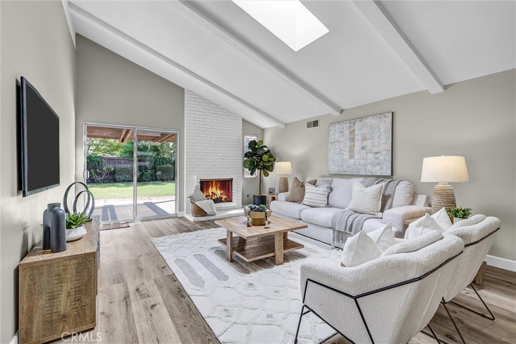 25452 Champlain Road