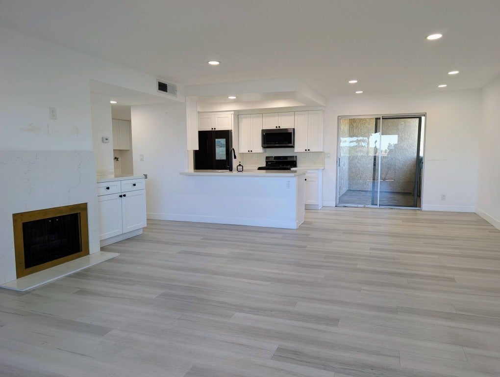 12635 Main 221