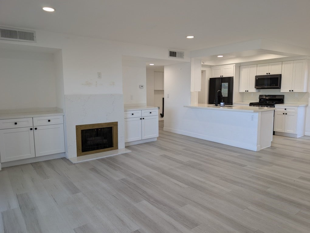 12635 Main 221