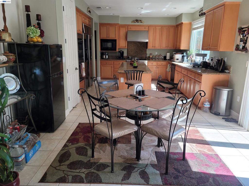 1250 W Lagoon Rd