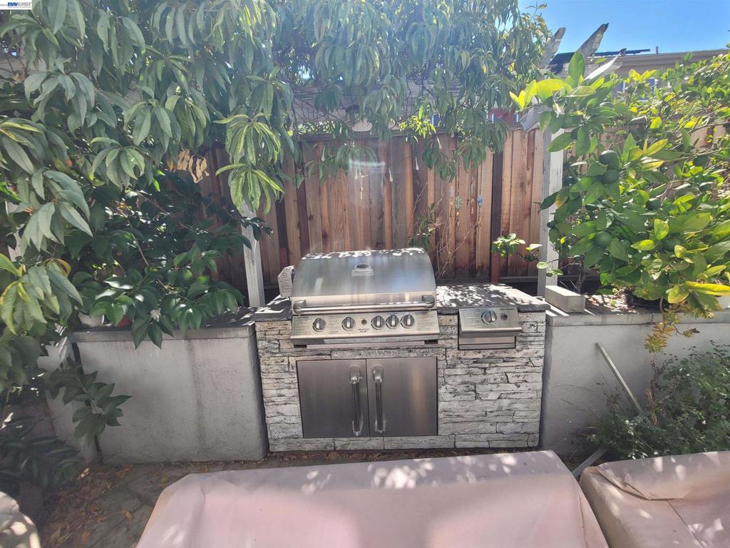 1250 W Lagoon Rd