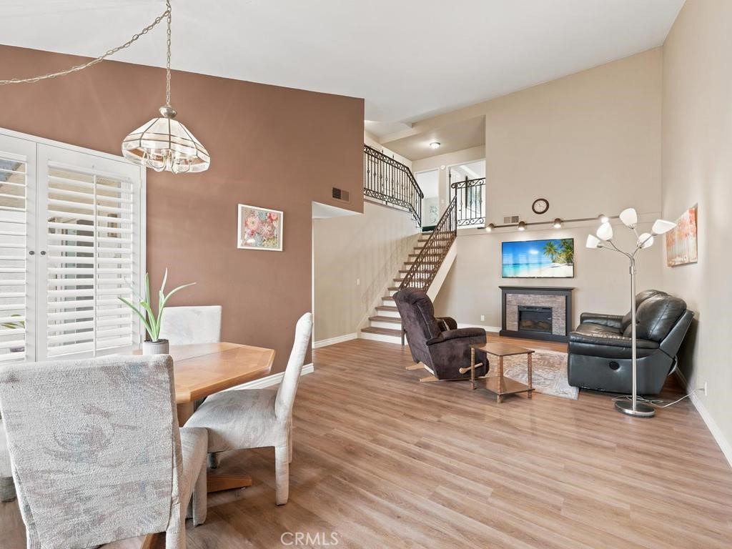 5798 La Jolla Way