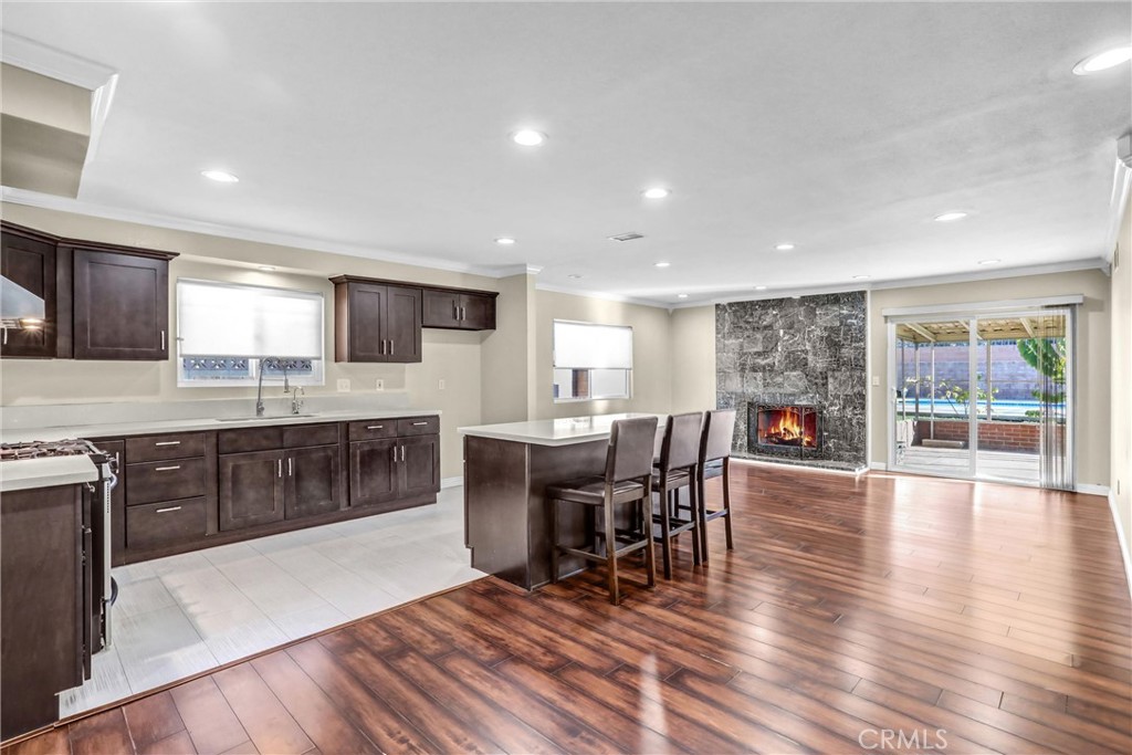 1100 E Michelle Street