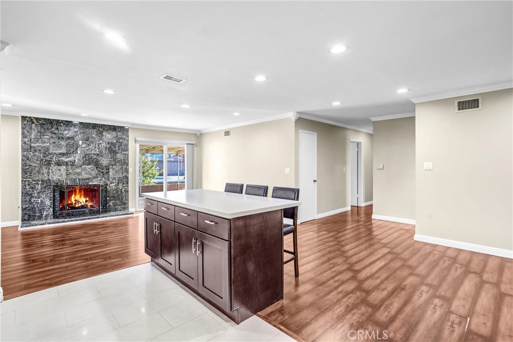 1100 E Michelle Street