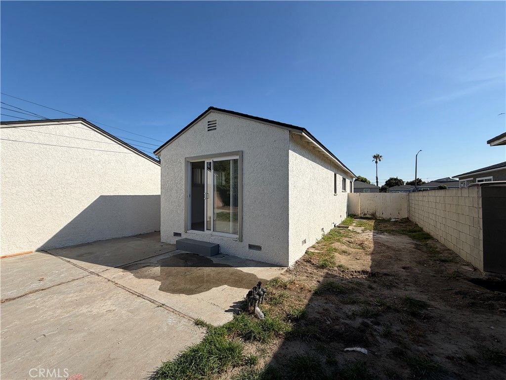Photo of 127 W Zane Street, Long Beach, CA 90805 (MLS # OC26051085)