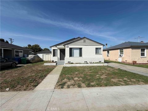 Photo of 127 W Zane Street, Long Beach, CA 90805 (MLS # OC26051085)