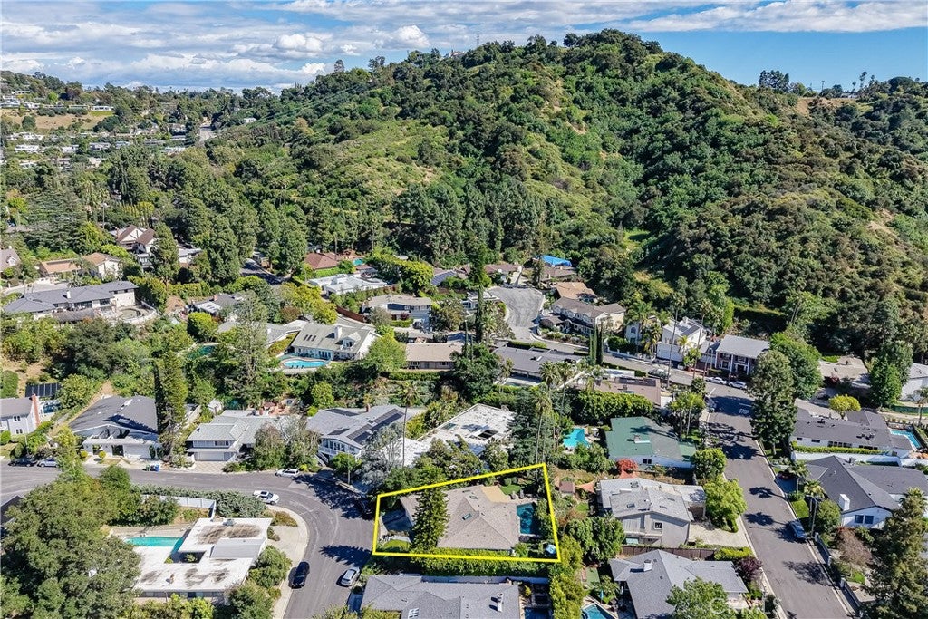 Studio City, California, 91604, United States, 3 Bedrooms Bedrooms, ,3 BathroomsBathrooms,Residential,Active,2038116