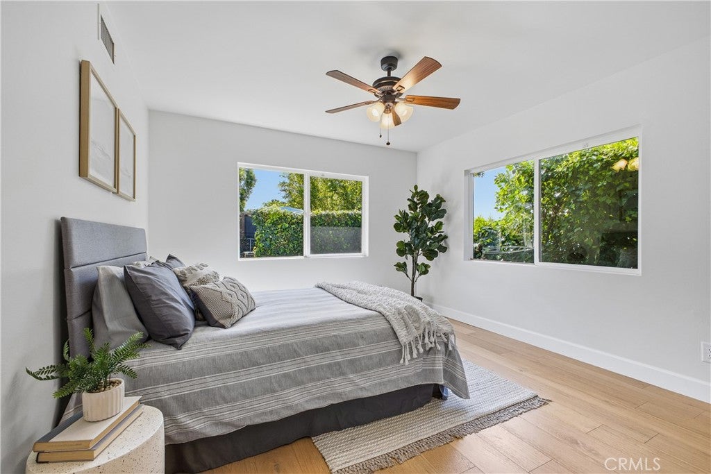 Studio City, California, 91604, United States, 3 Bedrooms Bedrooms, ,3 BathroomsBathrooms,Residential,Active,2038116