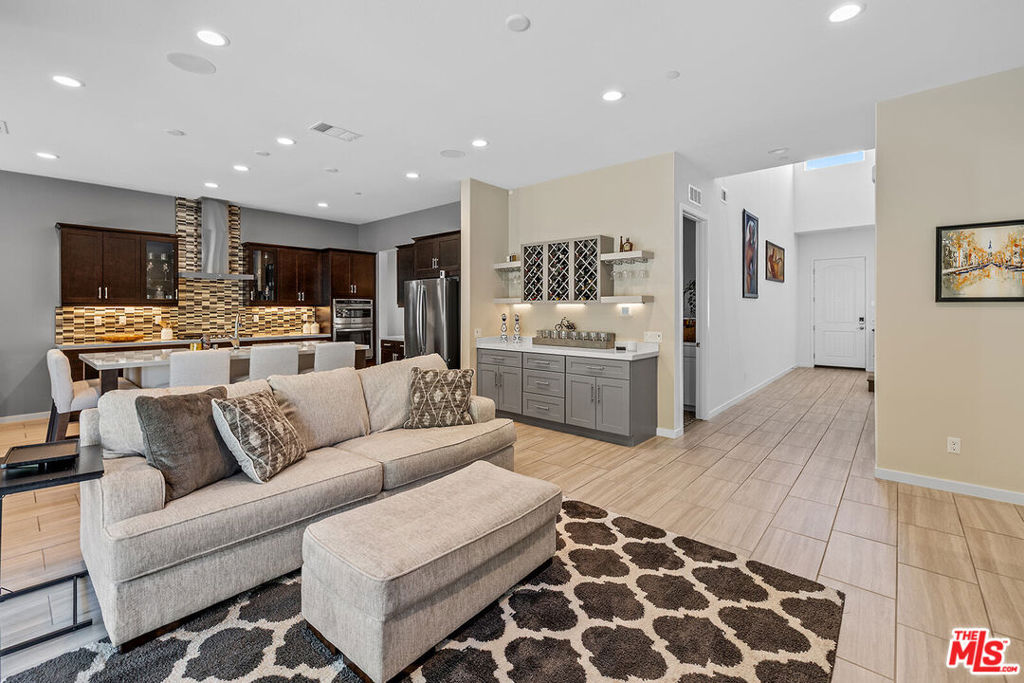 18113 Tableau Way