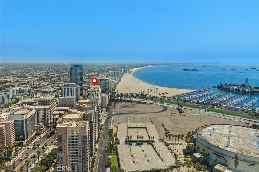 Harbor Place Towers - Residential