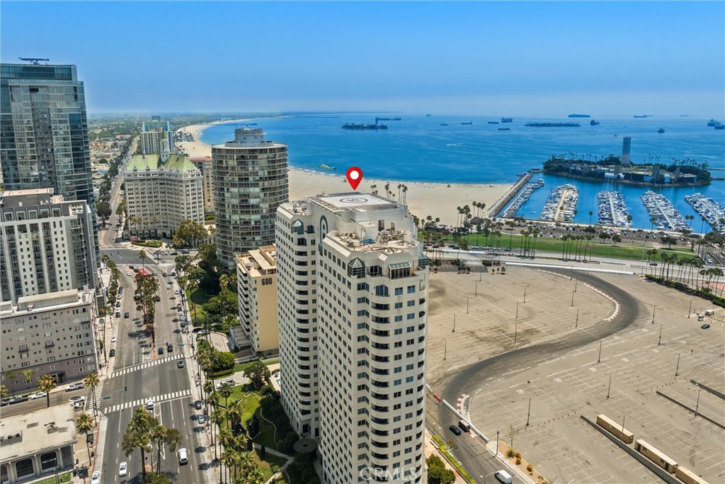 Harbor Place Towers - Residential