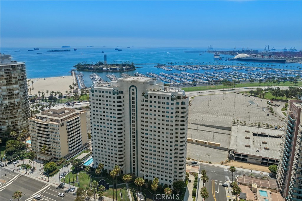 Harbor Place Towers - Residential