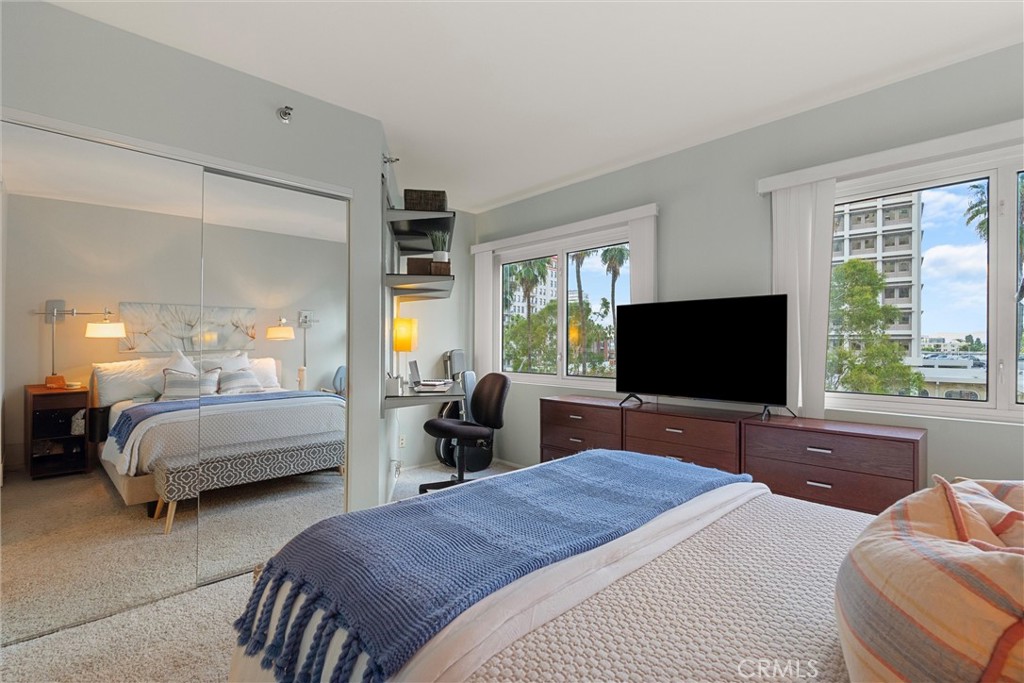 Harbor Place Towers - Residential
