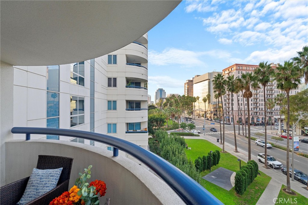 Harbor Place Towers - Residential