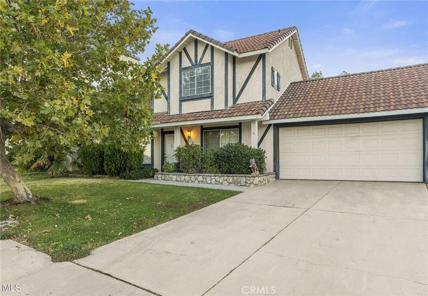 Ignite your California dream in this vibrant 3-bedroom, 3-bathroom gem, spanning 1,414 square feet of pure potential on a
generous 0.36-acre lot! Built in 1990 and freshly poised for your personal touch, this single-family sanctuary in the heart of West Palmdale
beckons with open arms—think endless blue skies, majestic mountain vistas, and the whisper of desert winds that make every sunset a
masterpiece. Bonus room downstairs can be converted to playroom/office. Step inside to an airy, light-drenched interior where cozy corners meet
smart, versatile spaces. The main level unfolds with a welcoming living area perfect for movie marathons or lively gatherings, flowing seamlessly
into a classic kitchen. Upstairs, retreat to three cozy bedrooms, including a primary suite that's your private oasis. Two additional baths ensure
morning rushes are a breeze for the whole crew. But the magic doesn't stop indoors! Outside, your expansive backyard canvas awaits—envision
al fresco dinners under the stars, or lush gardens bursting with desert blooms. With no pesky HOA restrictions, unleash your inner designer: add a
fire pit lounge, veggie patch paradise, or play zone for the kids and pups. It's not just a yard; it's your launchpad for unforgettable memories. The
buzz of Palmdale's shopping and dining scene. Commute with ease to LA or Edwards AFB, all while savoring that unbeatable Antelope Valley
lifestyle—affordable luxury meets high-desert adventure! Priced to spark joy and ready for its next chapter, 39317 Beacon Ln isn't just a home—it's
your gateway to elevated living. Don't let this beacon of opportunity fade; schedule your private tour today and let the good vibes light the way!