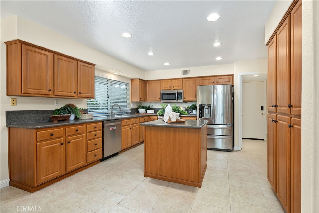 California Crest (CACR) - Residential