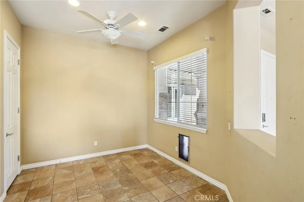 Hemet, California 92545, United States, 3 Bedrooms Bedrooms, ,3 BathroomsBathrooms,Residential,Active,196902