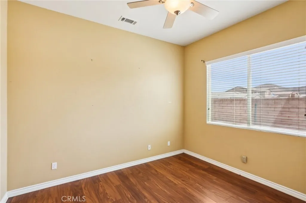 Hemet, California 92545, United States, 3 Bedrooms Bedrooms, ,3 BathroomsBathrooms,Residential,Active,196902