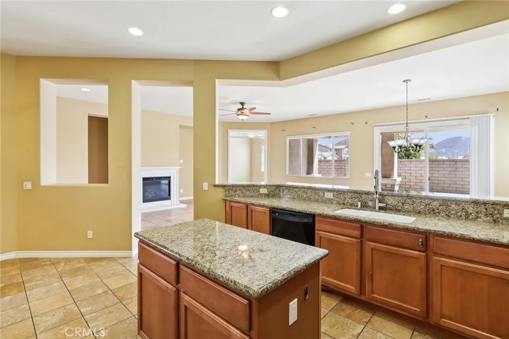 Hemet, California 92545, United States, 3 Bedrooms Bedrooms, ,3 BathroomsBathrooms,Residential,Active,196902