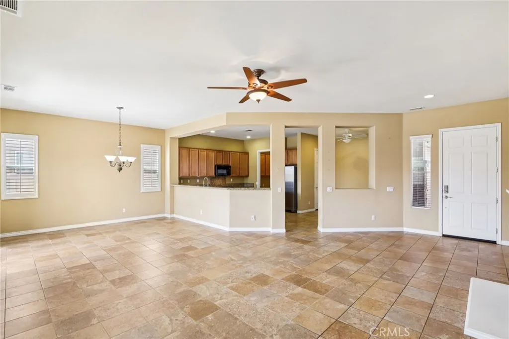 Hemet, California 92545, United States, 3 Bedrooms Bedrooms, ,3 BathroomsBathrooms,Residential,Active,196902