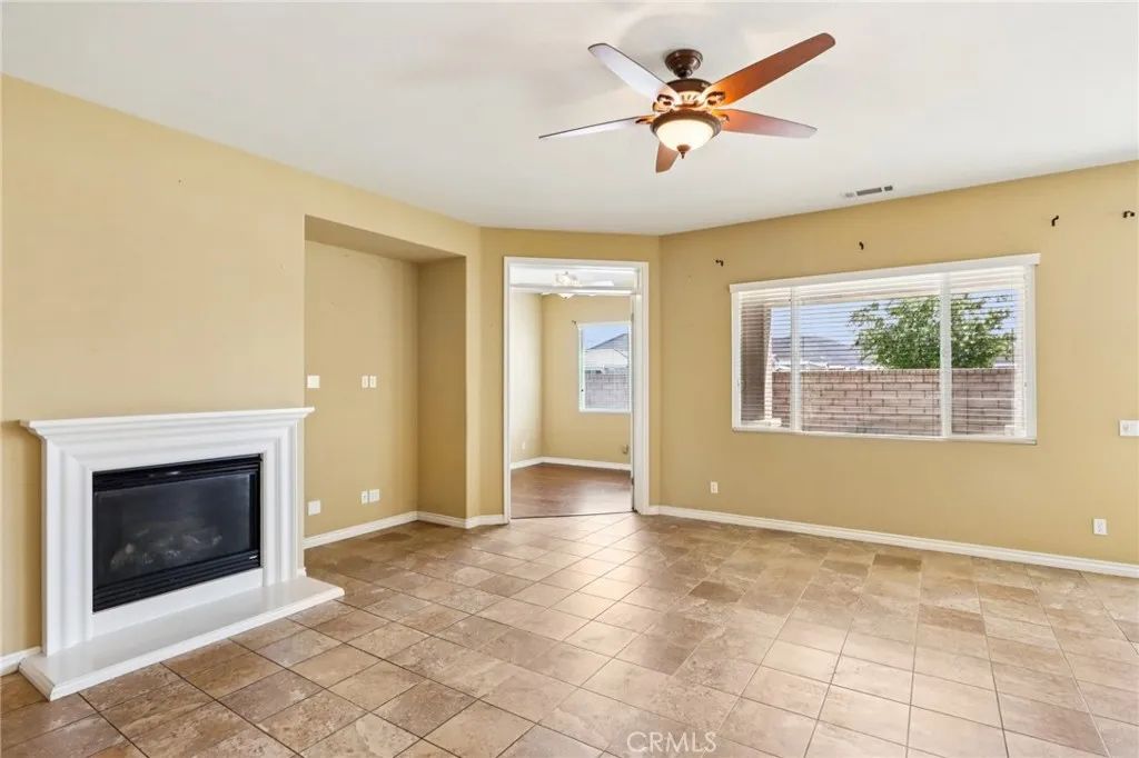 Hemet, California 92545, United States, 3 Bedrooms Bedrooms, ,3 BathroomsBathrooms,Residential,Active,196902