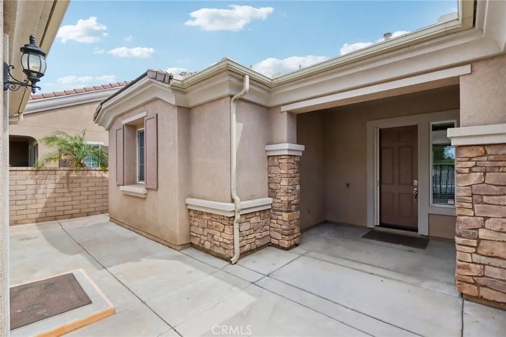 Hemet, California 92545, United States, 3 Bedrooms Bedrooms, ,3 BathroomsBathrooms,Residential,Active,196902