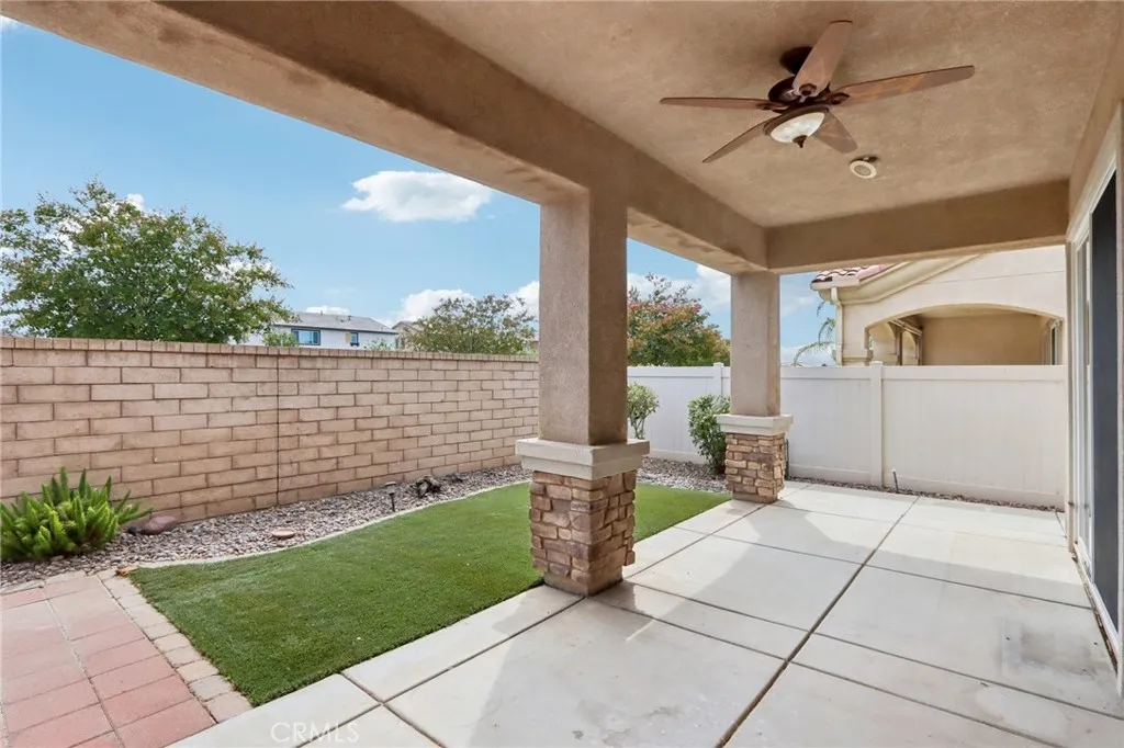 Hemet, California 92545, United States, 3 Bedrooms Bedrooms, ,3 BathroomsBathrooms,Residential,Active,196902