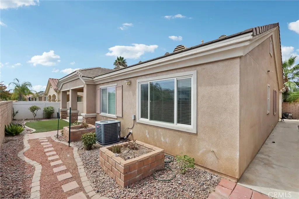 Hemet, California 92545, United States, 3 Bedrooms Bedrooms, ,3 BathroomsBathrooms,Residential,Active,196902