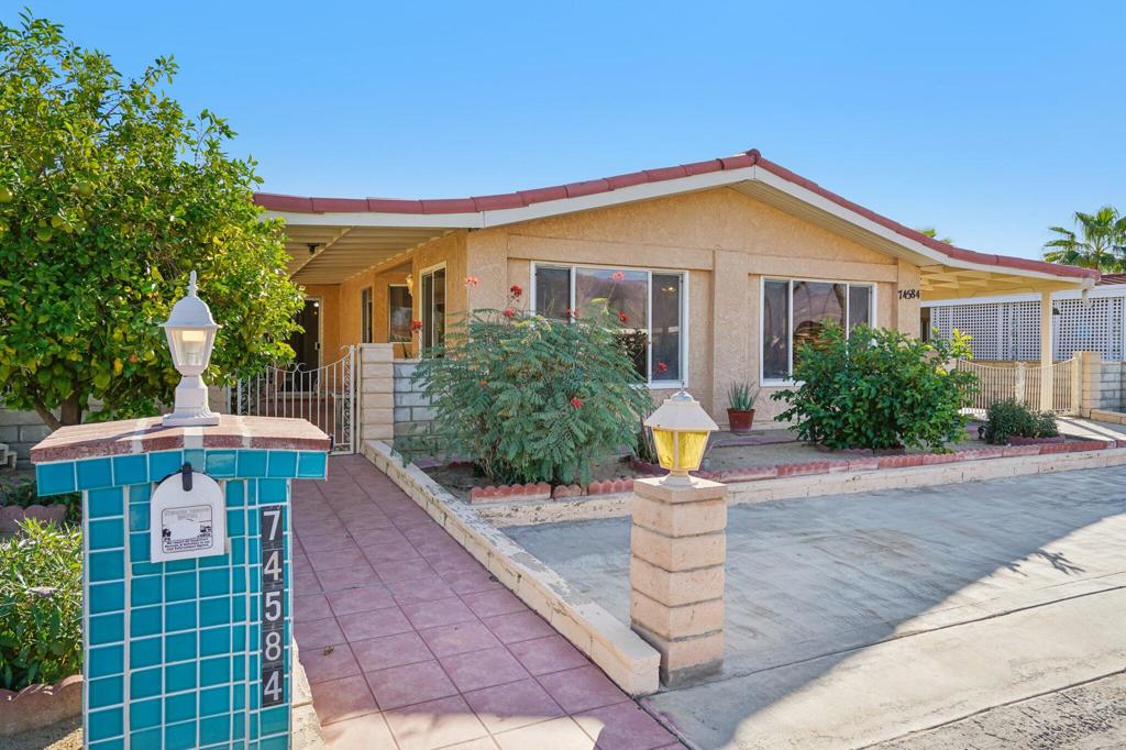 Portola Country Club - Manufactured In Park