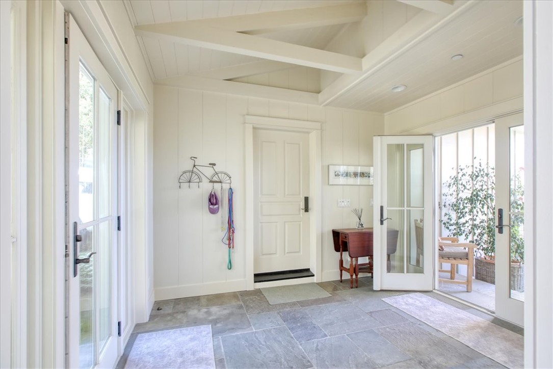 404 Huntington Road