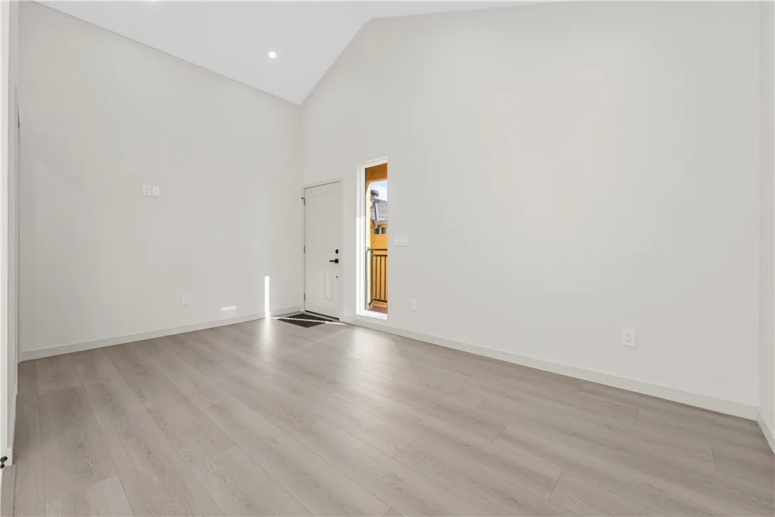 Pacoima, California 91331, United States, 3 Bedrooms Bedrooms, ,2 BathroomsBathrooms,Residential,Active,249283