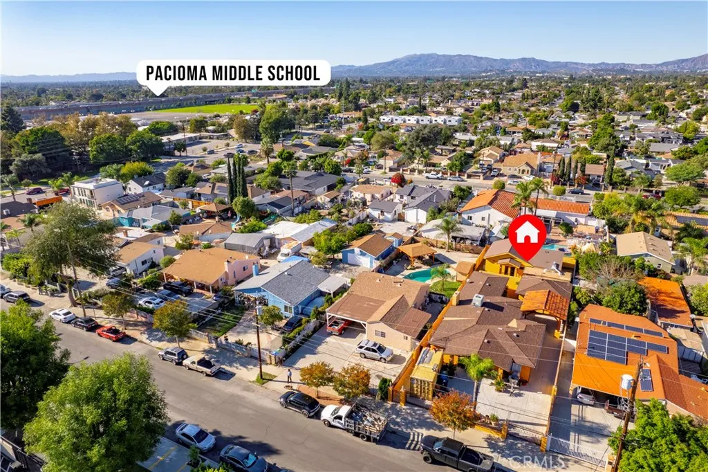 Pacoima, California 91331, United States, 3 Bedrooms Bedrooms, ,2 BathroomsBathrooms,Residential,Active,249283