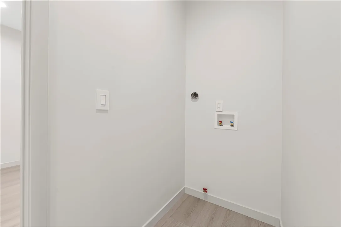 Pacoima, California 91331, United States, 3 Bedrooms Bedrooms, ,2 BathroomsBathrooms,Residential,Active,249283