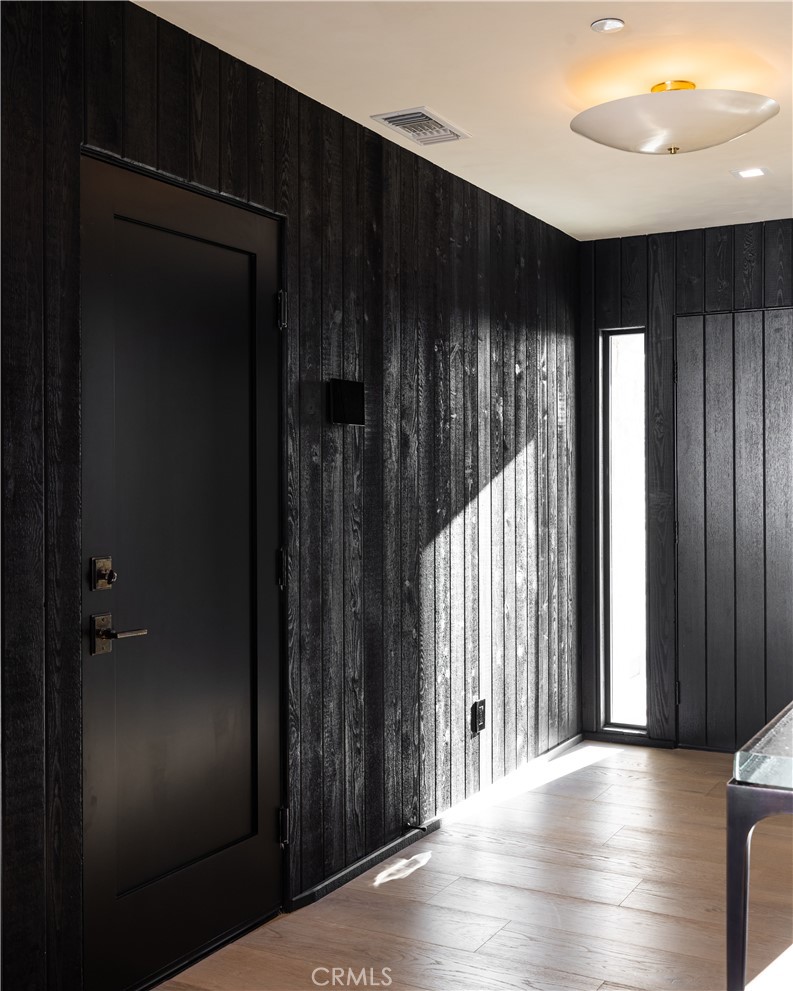 Irvine Terrace (IRVT) - Residential