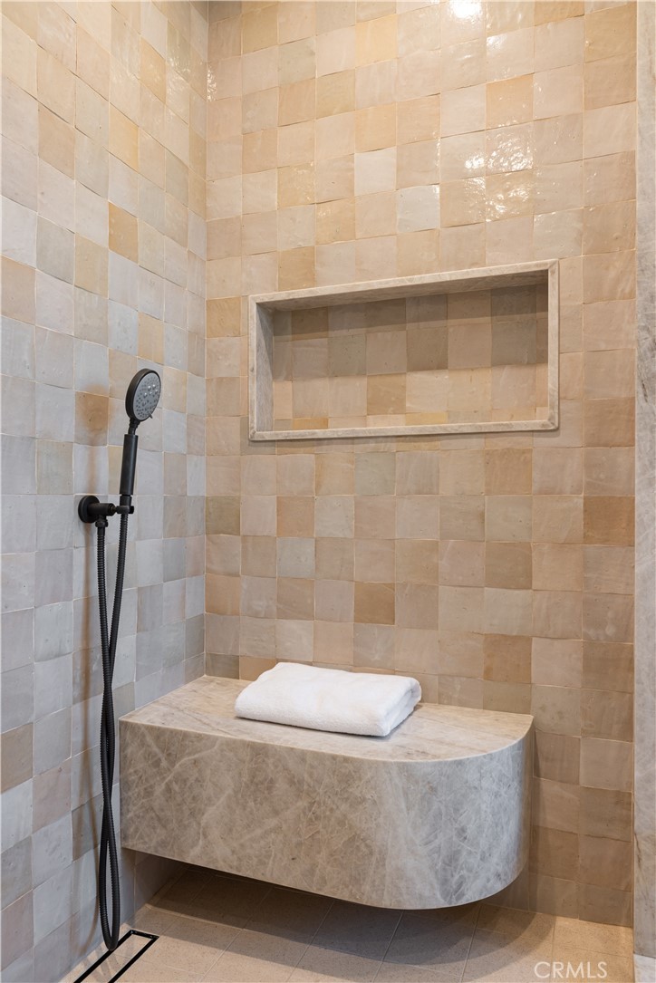 Irvine Terrace (IRVT) - Residential