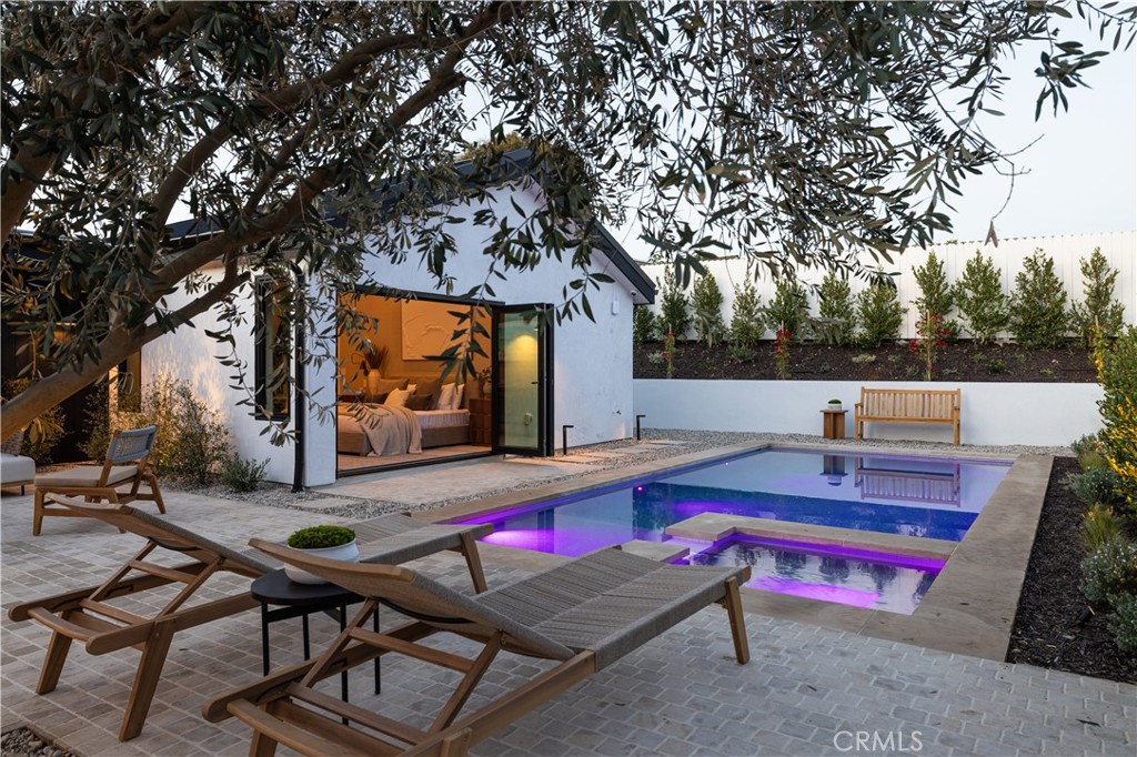 Irvine Terrace (IRVT) - Residential