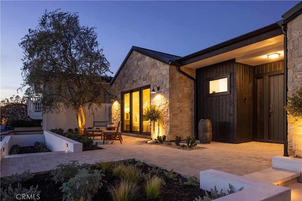 Photo of 1524 Dolphin Terrace, Corona Del Mar, CA 92625 (MLS # NP25242171)