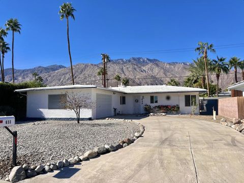 Photo of 633 N Plaza Amigo, Palm Springs, CA 92262 (MLS # 219146994DA)