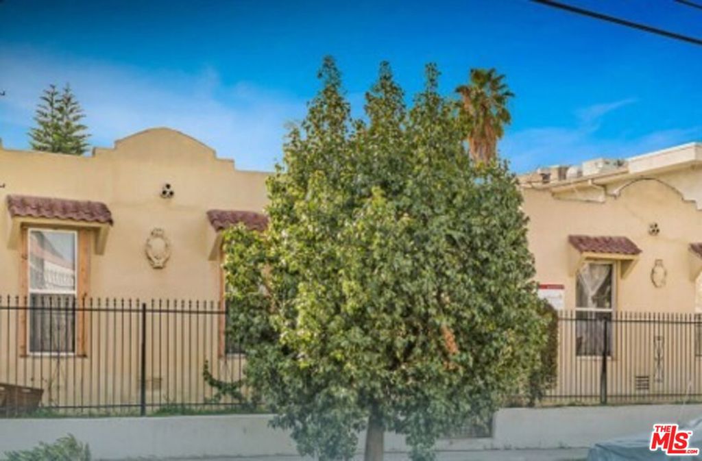 4332 Lockwood Avenue