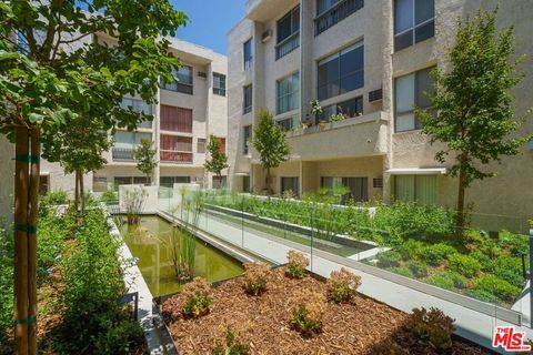 Tiny photo for 1440 Veteran Avenue #340, Los Angeles, CA 90024 (MLS # 26649865)