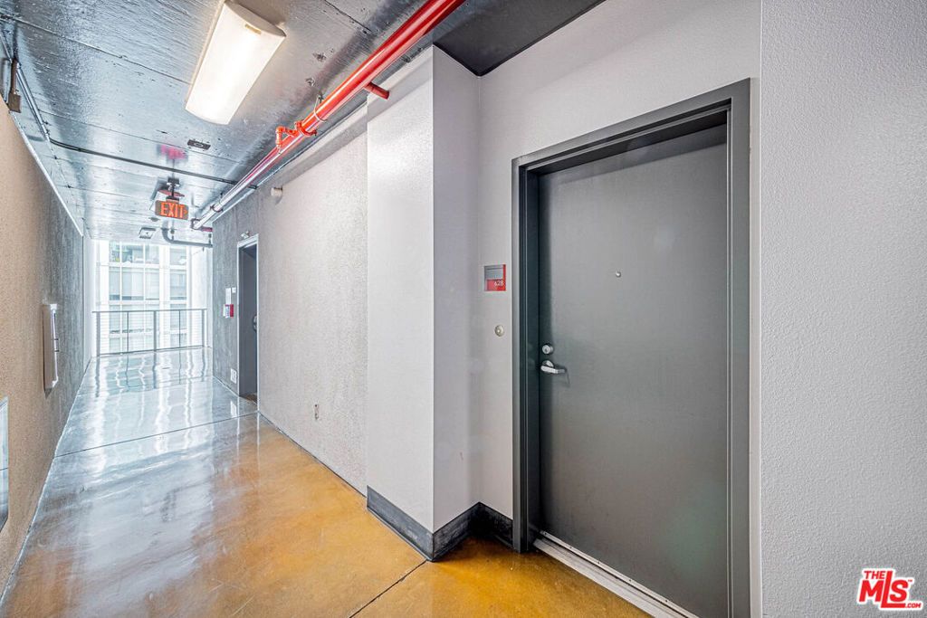 Photo of 645 W 9th Street #628, Los Angeles, CA 90015 (MLS # 26668167)