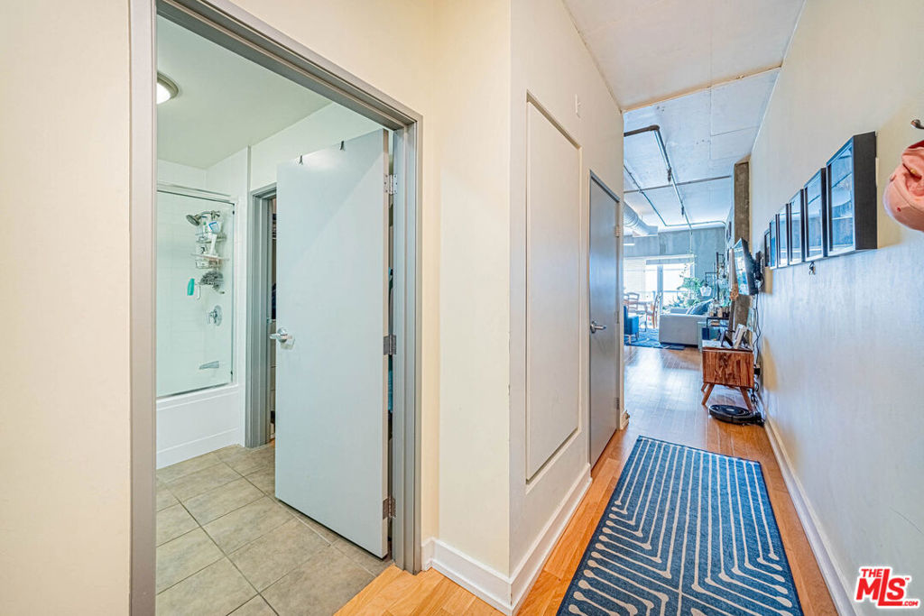 645 W 9th Street 628