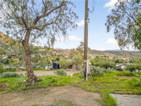 31300 Ruth Lane Homeland CA 92548