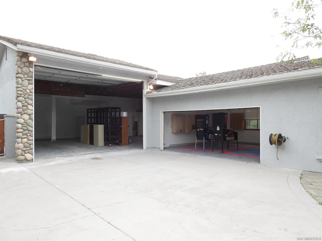 16334 Woodson View Rd