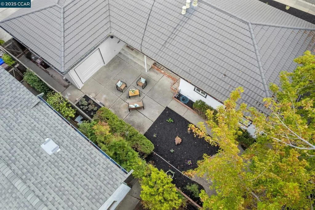 Richmond, California 94803, United States, 3 Bedrooms Bedrooms, ,2 BathroomsBathrooms,Residential,Active,220437