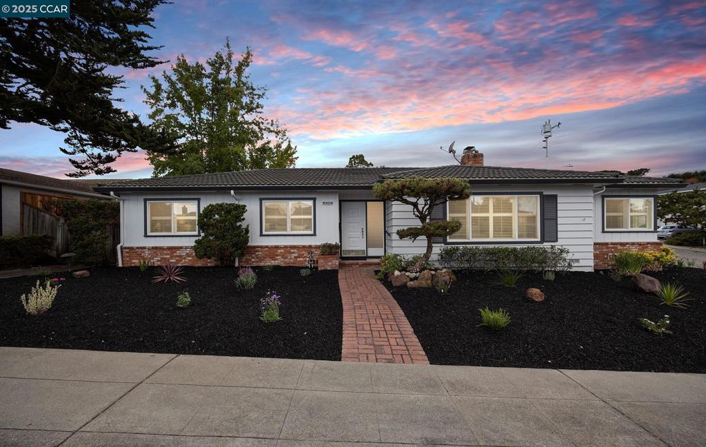 MAY VALLEY - Residential