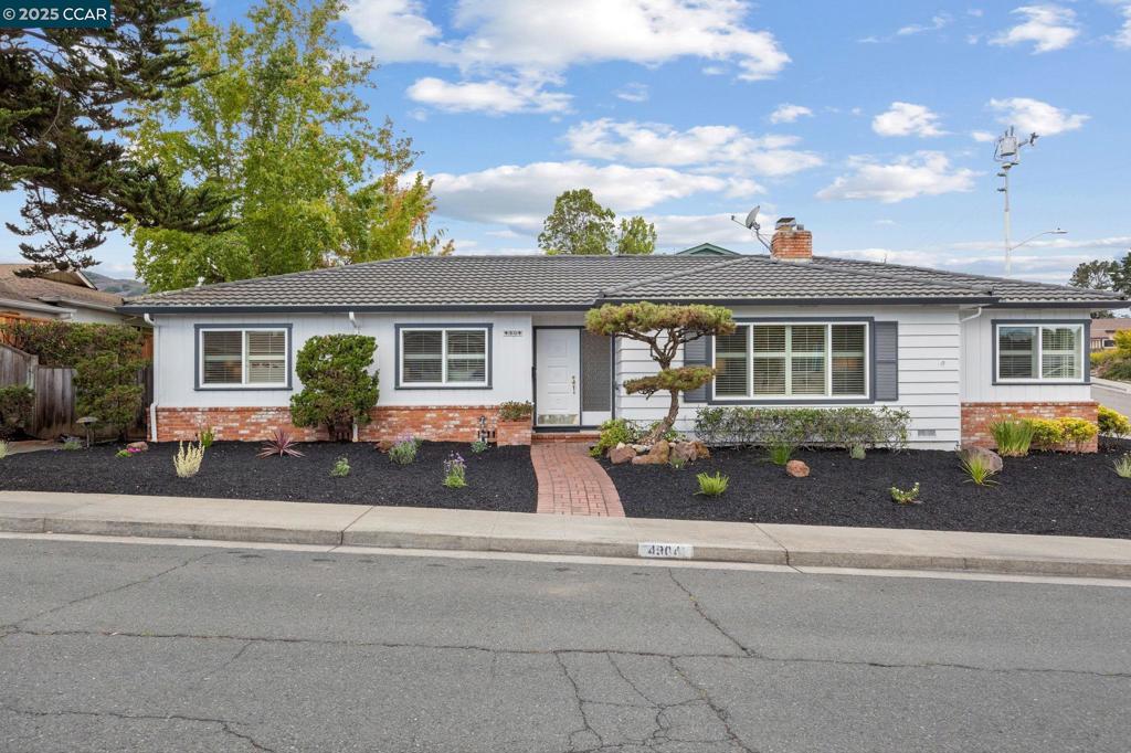 MAY VALLEY - Residential