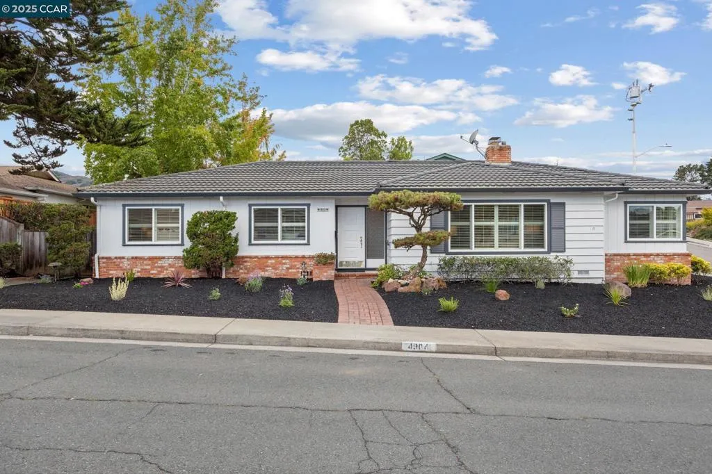 Richmond, California 94803, United States, 3 Bedrooms Bedrooms, ,2 BathroomsBathrooms,Residential,Active,220437